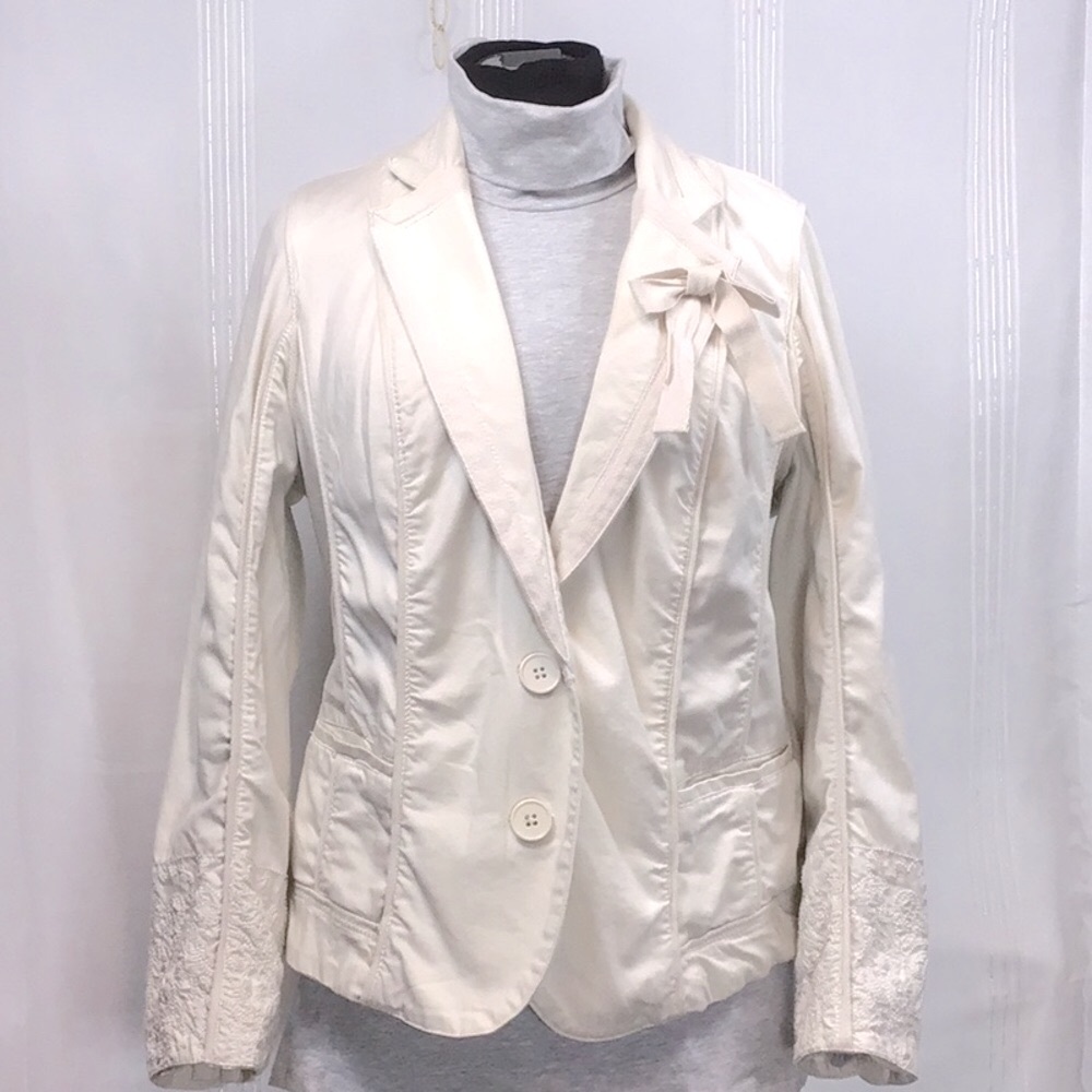 ⚜️ Lane Bryant Ecru Embroidered French Cuffs Bow Pin Denim Jacket Sz.20
